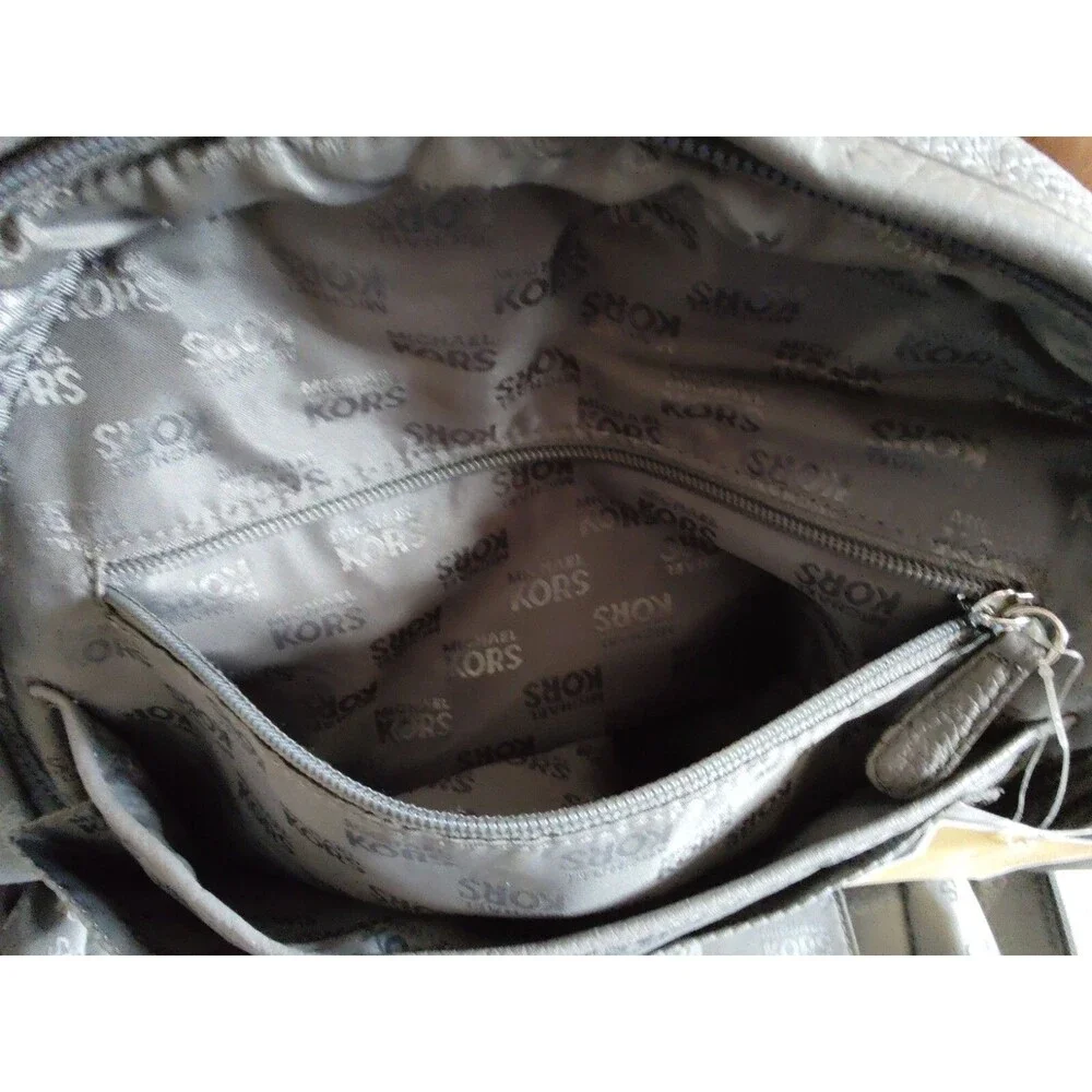 New with tags Women's Rare Michael Kors Leather Gray Backpack Limited Edition